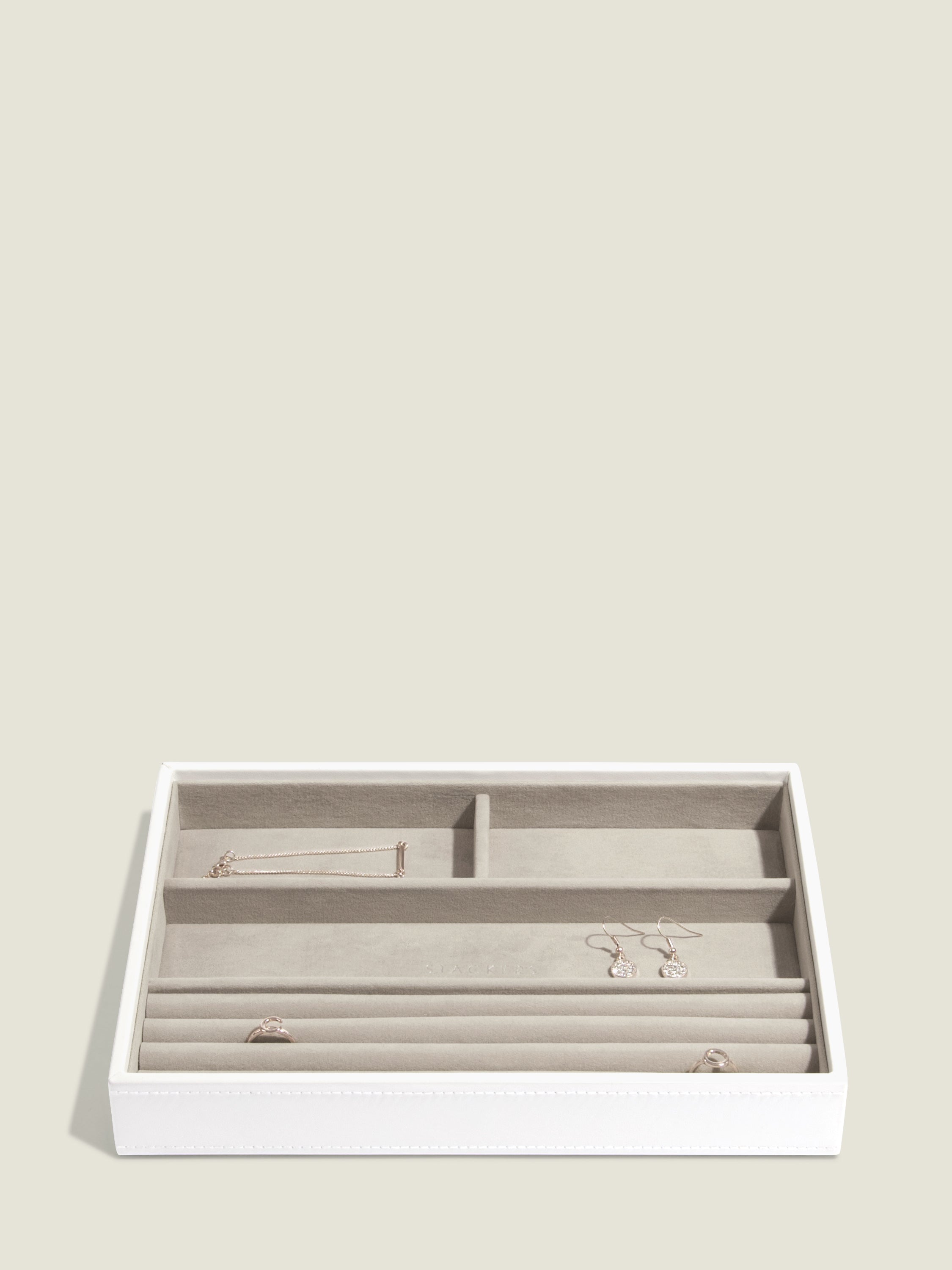 STACKERS WHITE CLASSIC 4 SECTION STACKER