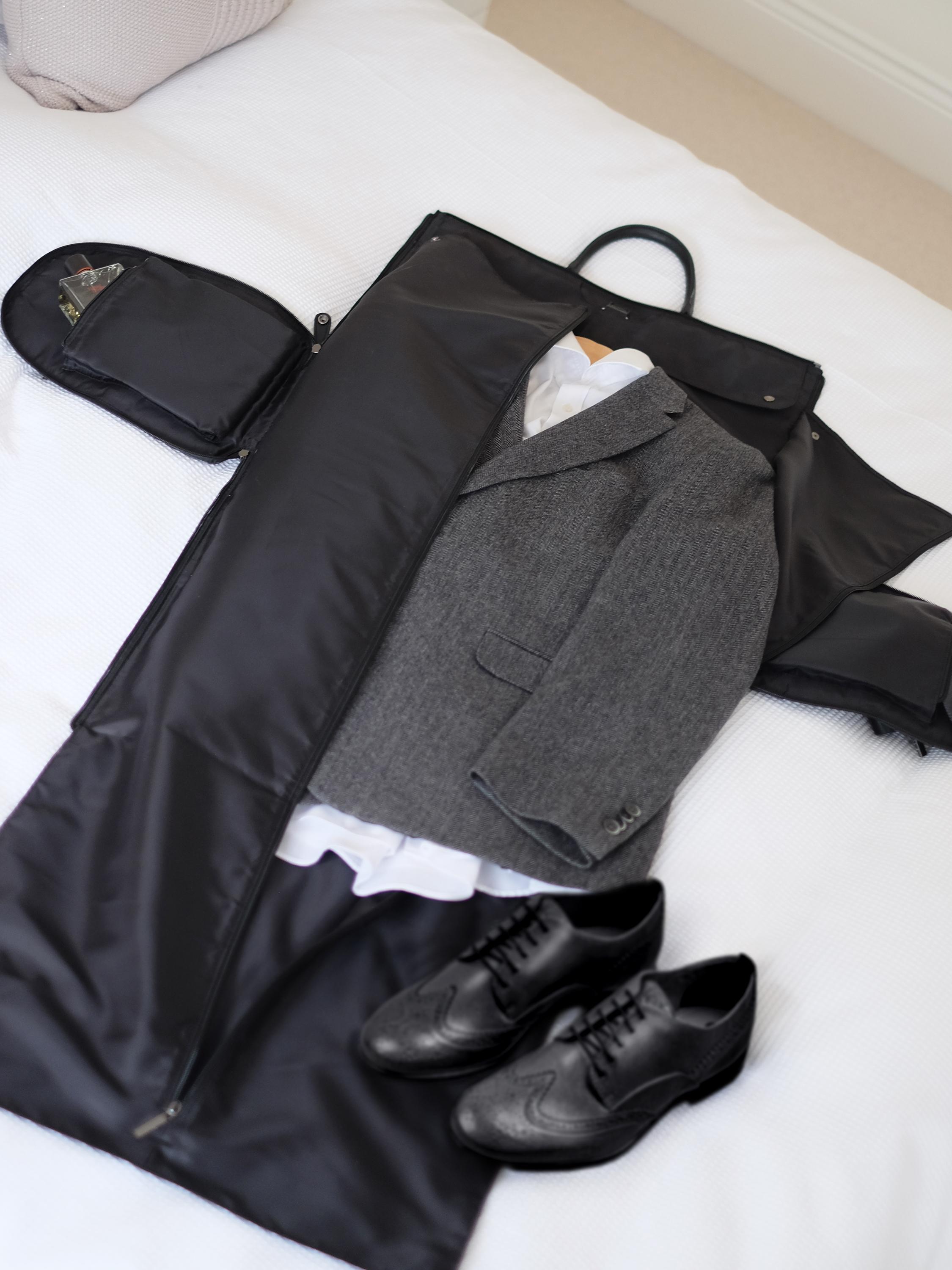 Black Weekend Suit Bag