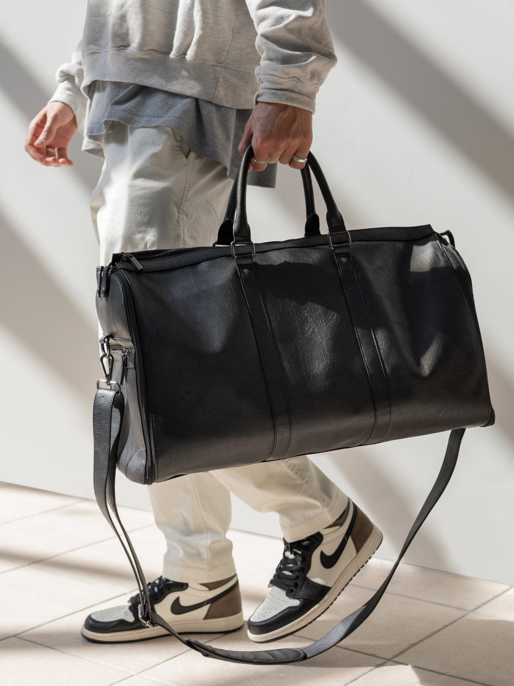 Black Weekend Suit Bag