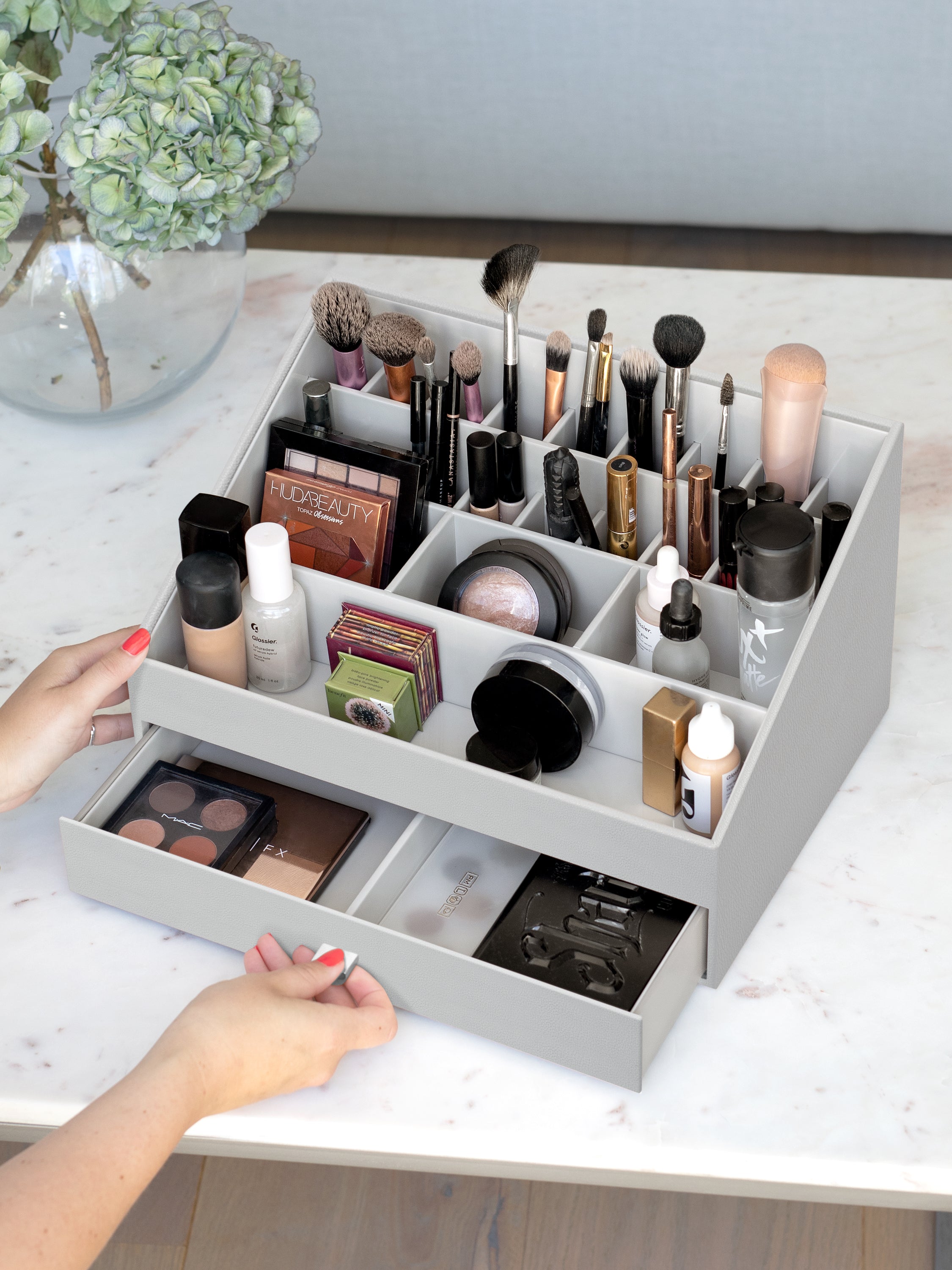 Pebble Grey Supersize Makeup Organiser